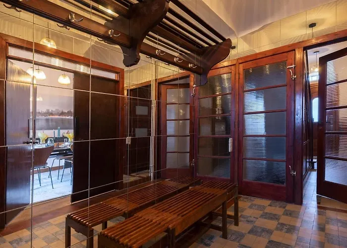 Pino, Cosy Huisje A Zee Voor 9 Gasten Met Terras